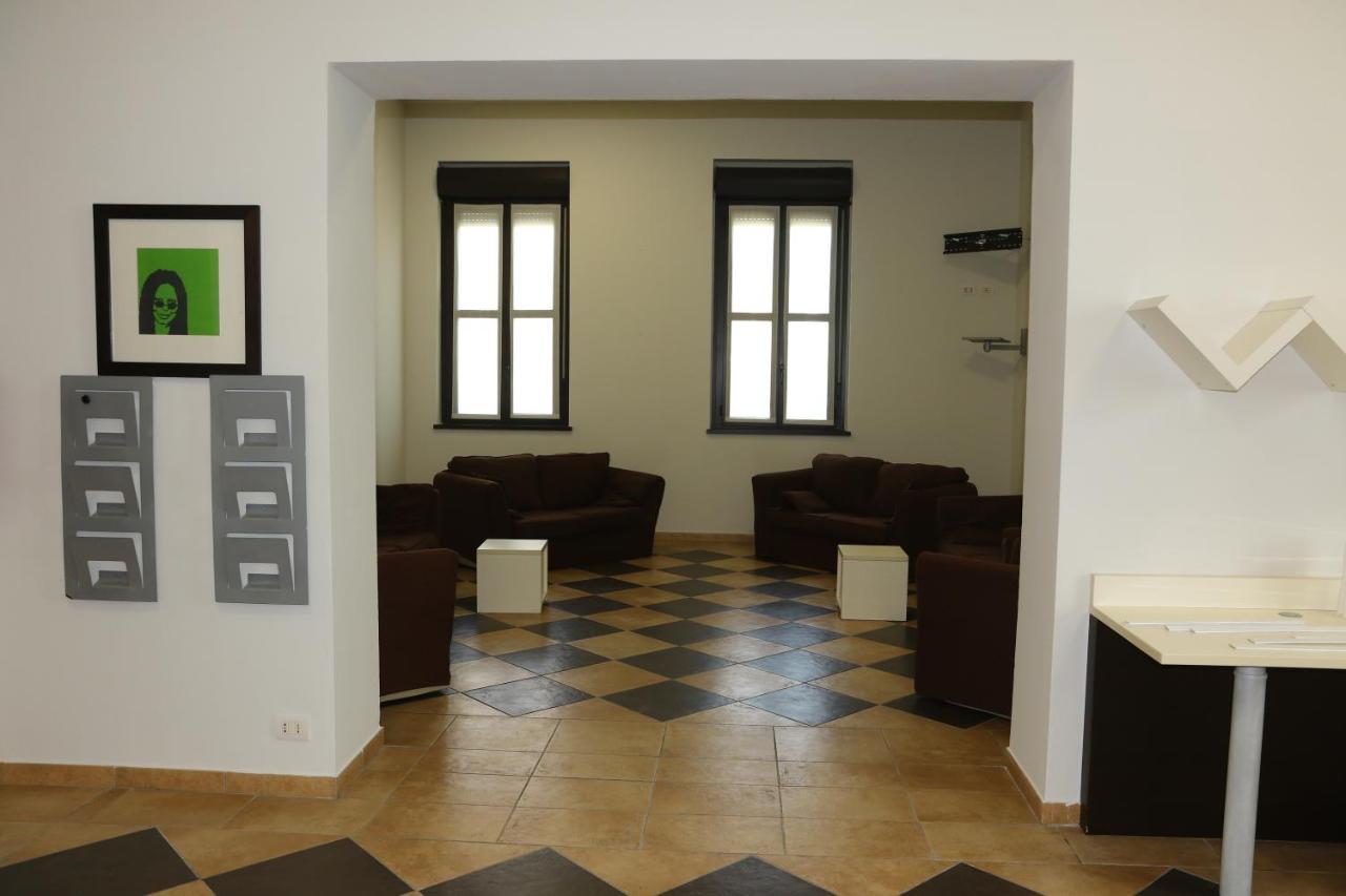 Student'S Hostel Parma Exterior photo